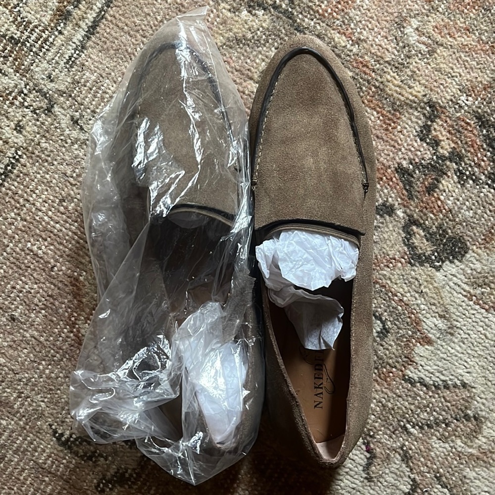 NWT Naked Feet Ocolus Loafer 8.5